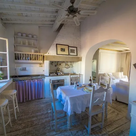 Apartment White By Mmega