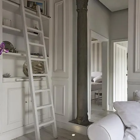 Apartment White By Mmega *